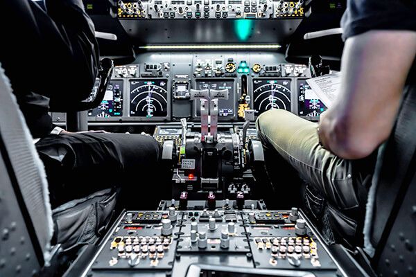Calgary Boeing 737 Flight Simulator Experience